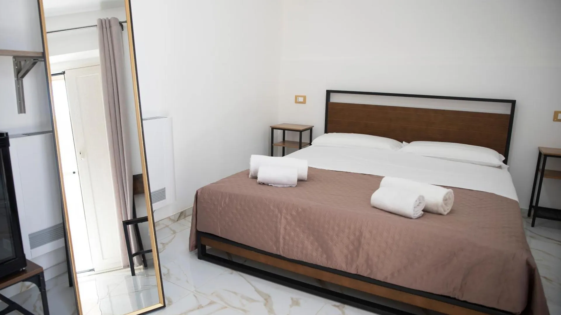 بيت ضيافة La Dolce Vita Rooms & Suite أغريجنتو إيطاليا